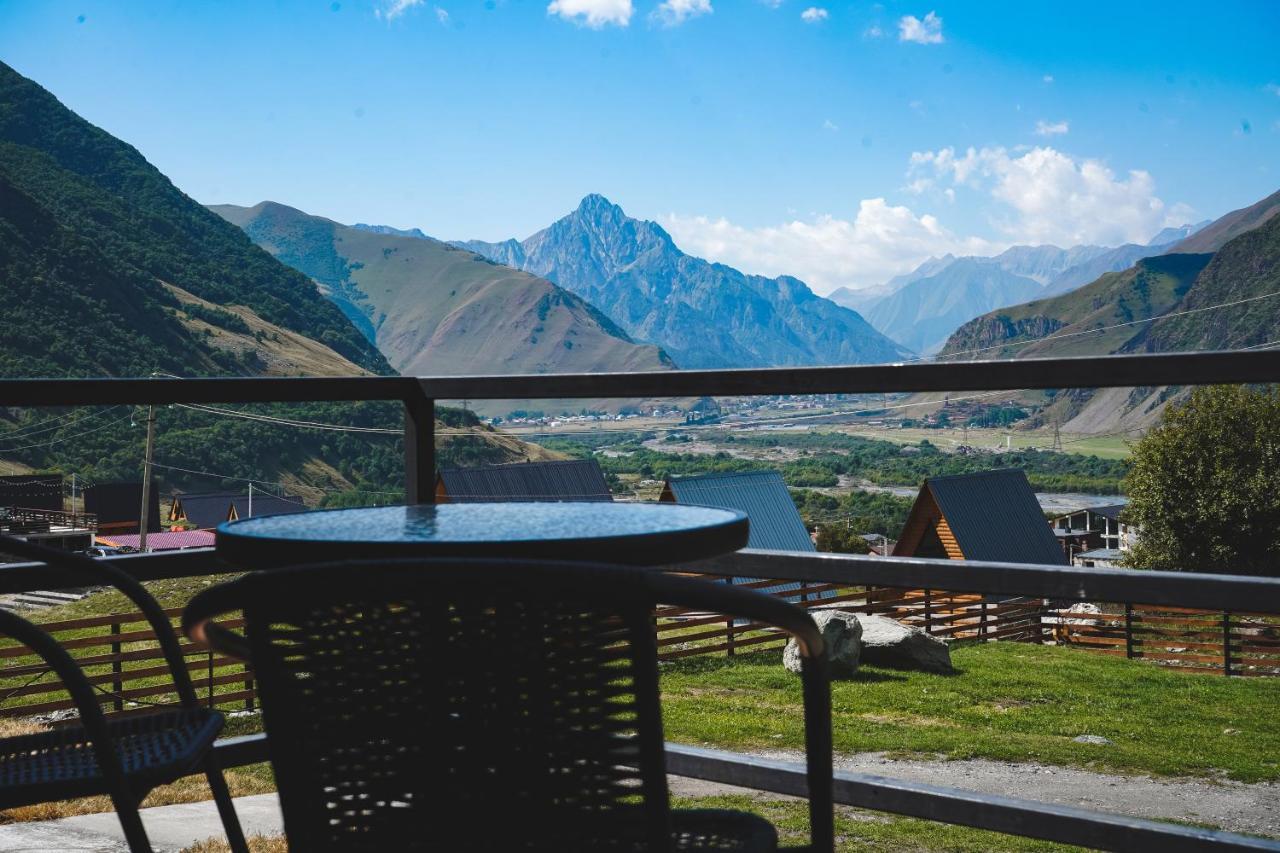 Ferienwohnung Misty Rocks Kazbegi Exterior foto
