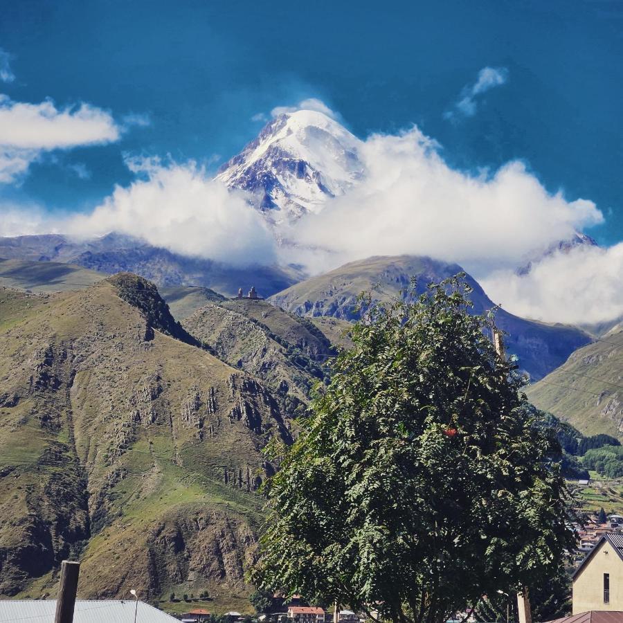 Ferienwohnung Misty Rocks Kazbegi Exterior foto